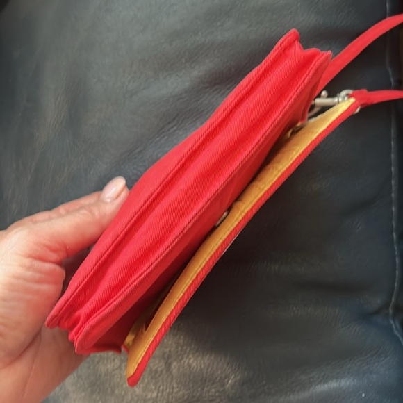 Baggallini Wallet/Wristlet - Picture 7 of 7